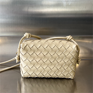 bottega veneta mini loop camera bag #723547